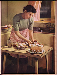 Andrés's mother cooking a cake