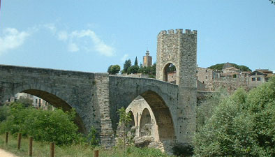 Puente de Besalú